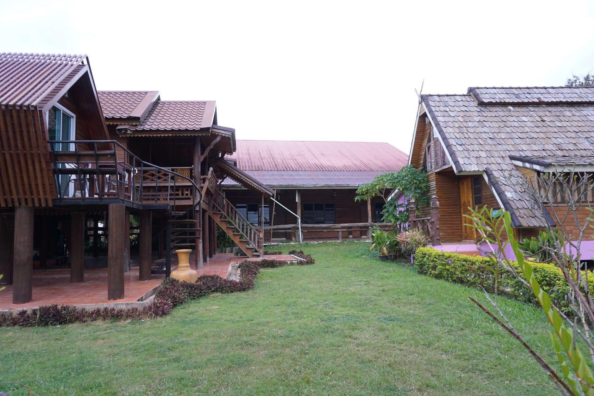 Phurua Bussaba Resort & Spa Loei Ngoại thất bức ảnh